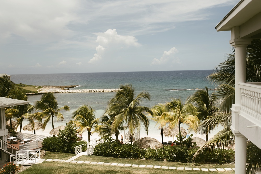 palm trees and beach at grand palladium jamaica wedding
