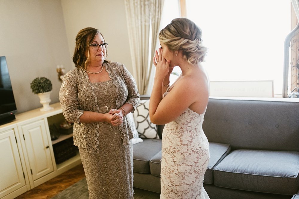 mother of bride and bride at pine valley country club wedding