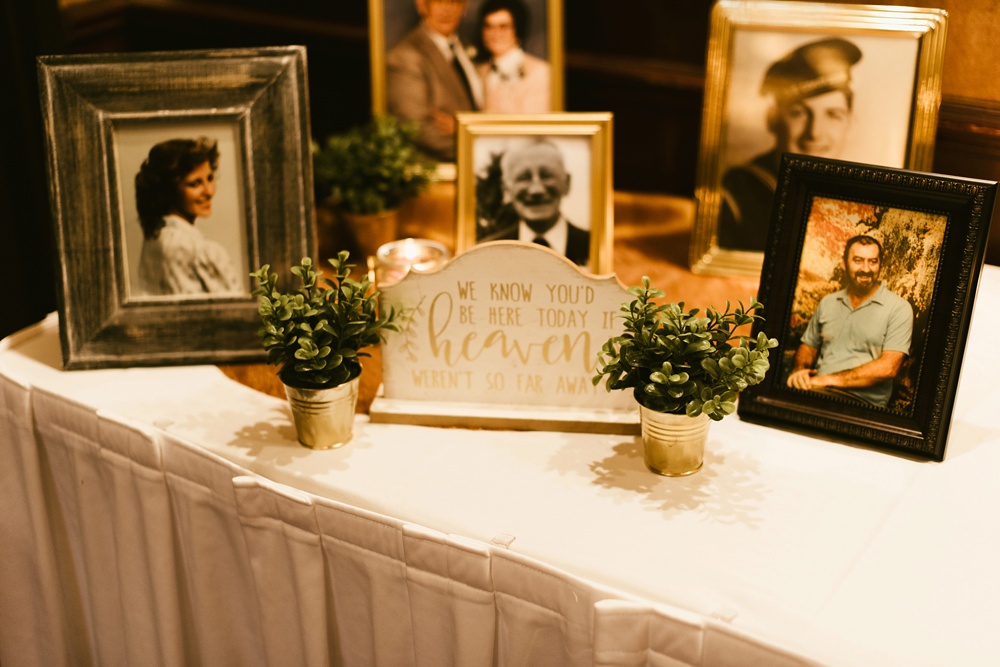 wedding pictures and decor at green baby pamperin park rock garden fall wedding