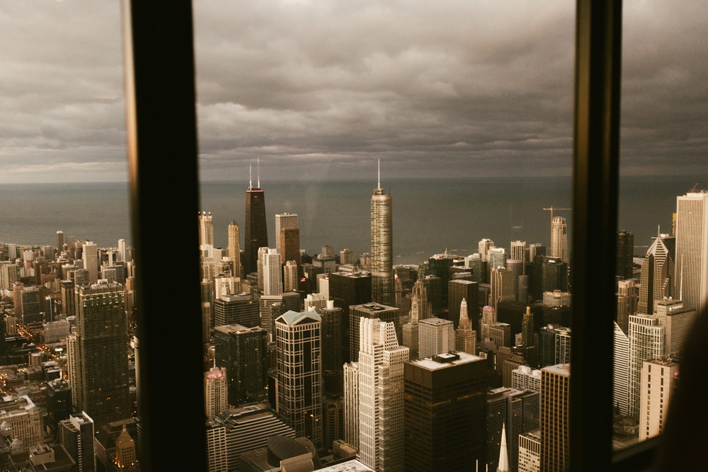 chicago skyline at skydeck willis tower chicago wedding